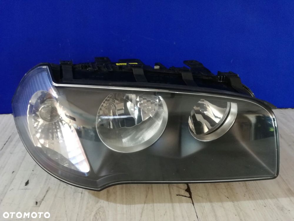 BMW X3 E83 lampa reflektor przód prawa Anglik 2003/2006 - 2