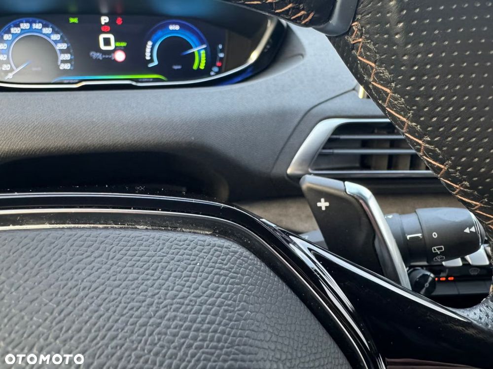 Peugeot 3008 1.6 PureTech HYbrid4 GT Line S&S EAT8 - 31