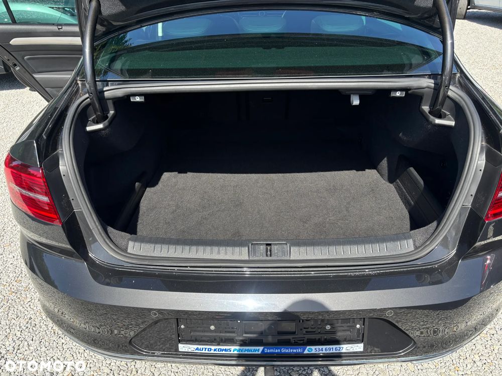 Volkswagen Passat 1.4 TSI ACT (BlueMotion Technology) Highline - 32