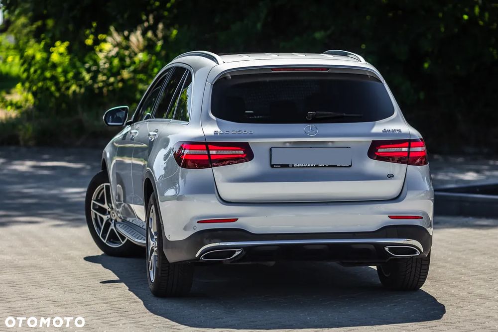 Mercedes-Benz GLC 250 d 4Matic 9G-TRONIC AMG Line - 7