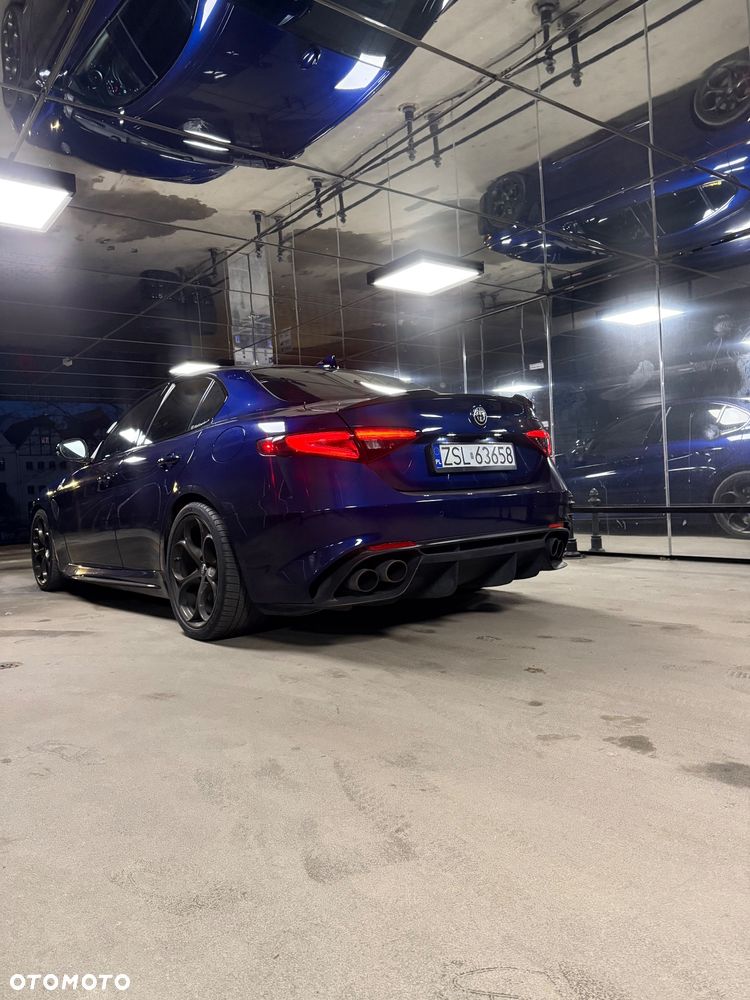 Alfa Romeo Giulia 2.9 Bi Turbo V6 Quadrifoglio - 12