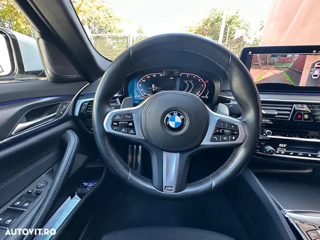 BMW Seria 5 520d xDrive AT MHEV - 17