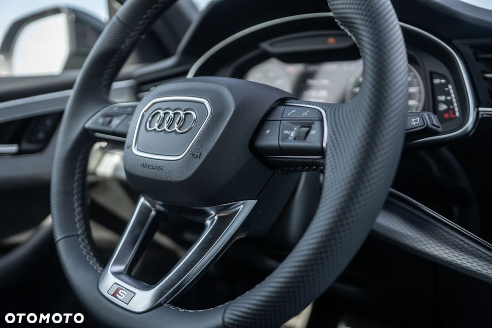 Audi Q8 TFSI e PHEV 360 kW Quattro Tiptronic - 27