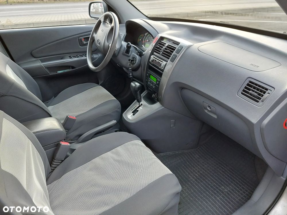 Hyundai Tucson 2.7 GLS 2WD - 10