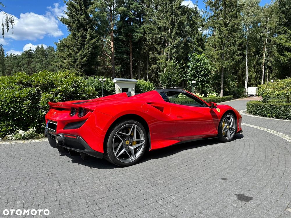 Ferrari F8 Spider Standard - 10