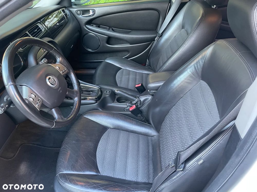 Jaguar X-Type - 18
