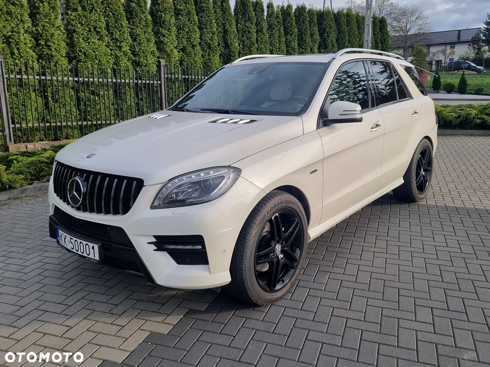 Mercedes-Benz ML 350 BlueTec 4-Matic - 12