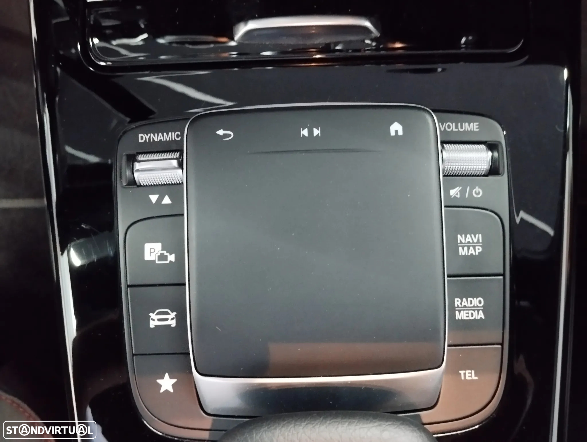 Mercedes-Benz CLA 180 d Shooting Brake AMG Line Aut. - 42