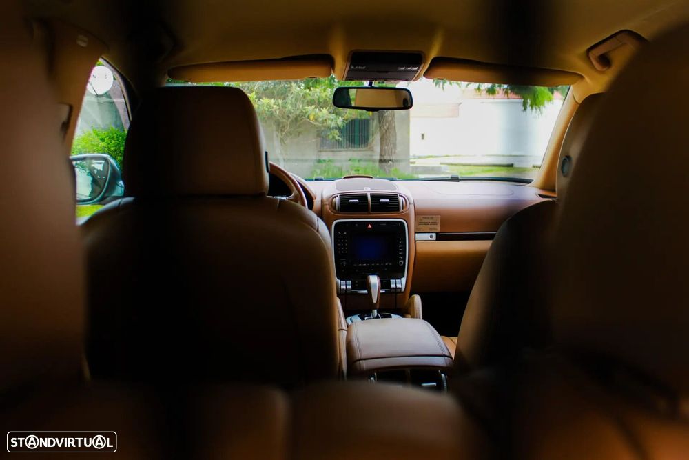 Porsche Cayenne Tiptronic - 10