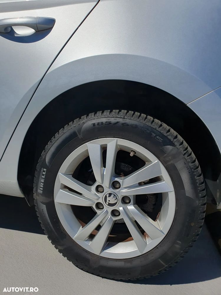 Skoda Fabia 1.0 TSI DSG Ambition - 7