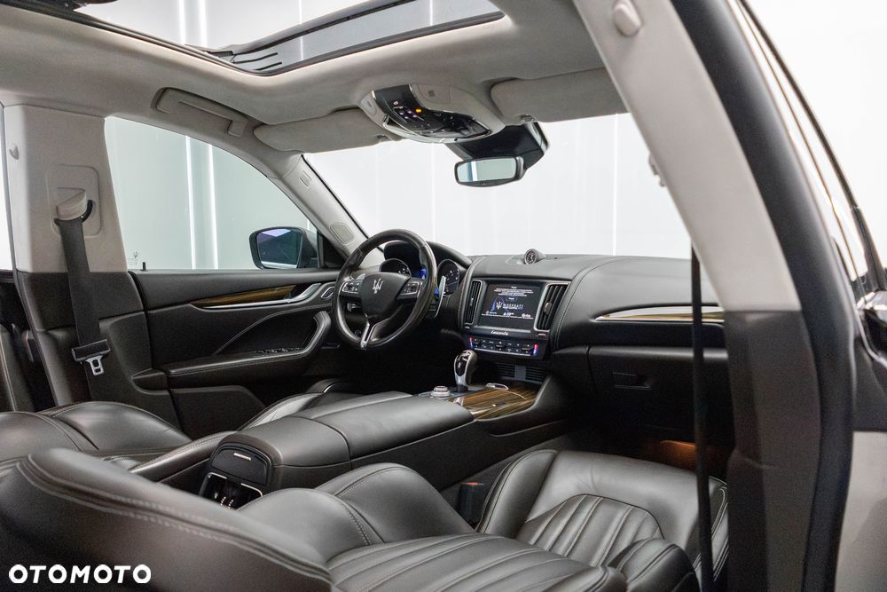 Maserati Levante - 21