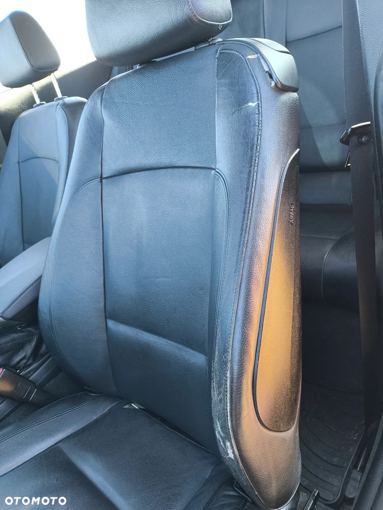 BMW Seria 1 118d DPF - 13