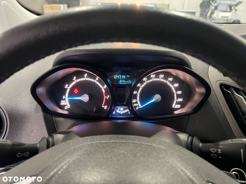 Ford Tourneo Courier 1.0 EcoBoost Sport - 24