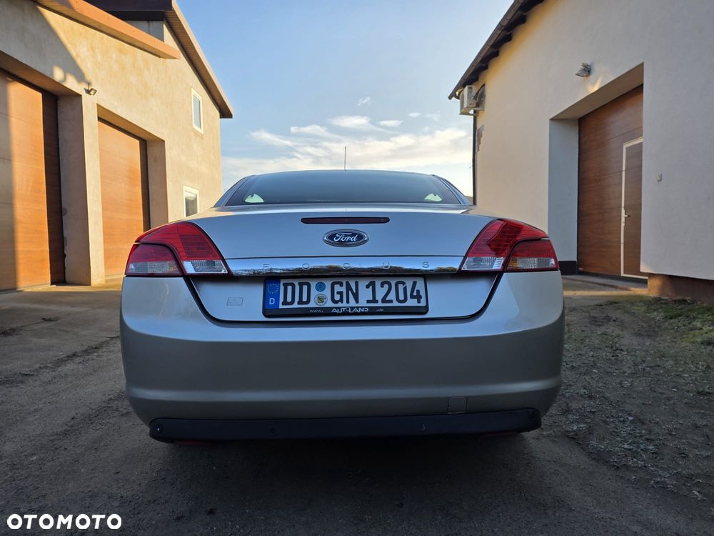 Ford Focus 2.0 16V Titanium - 33