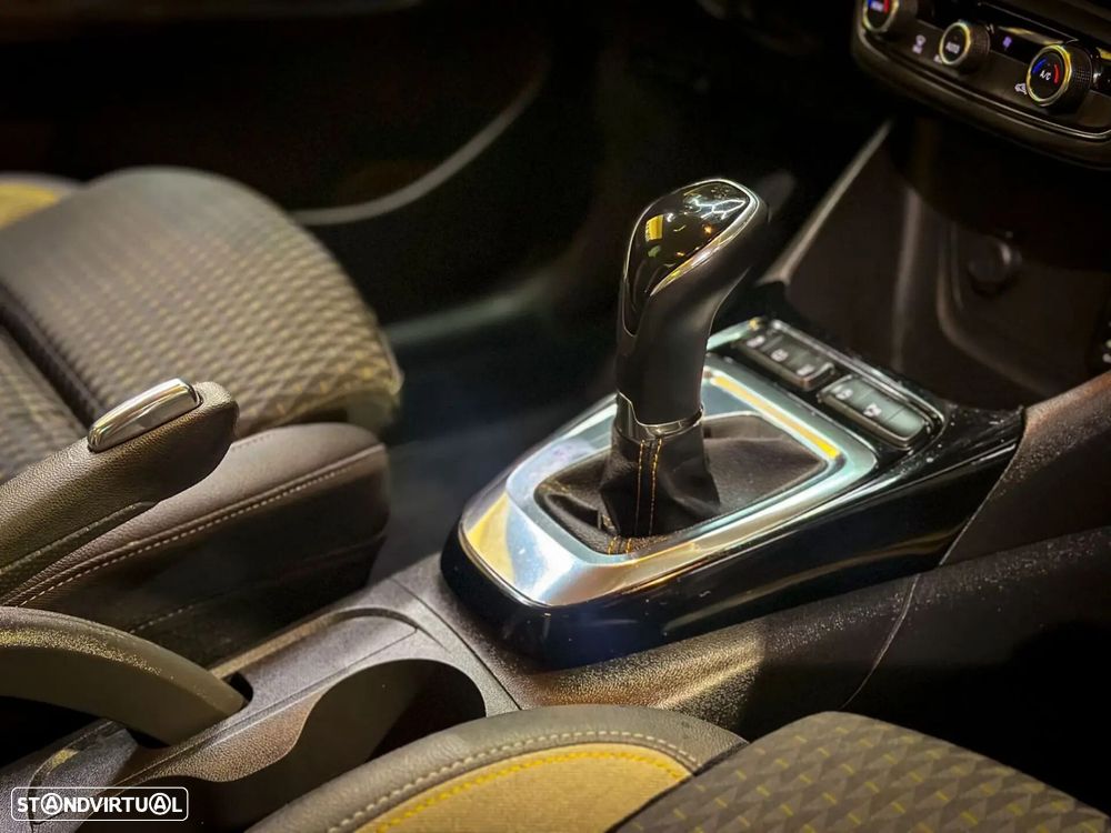 Opel Crossland X - 25