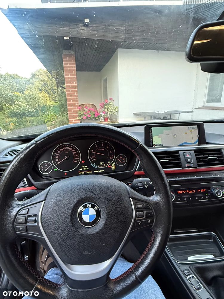 BMW Seria 3 320d Sport Line - 10