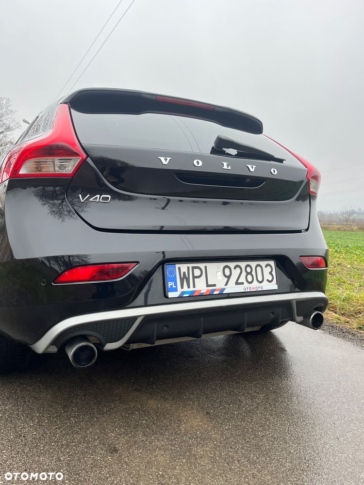 Volvo V40 D2 R-Design - 7