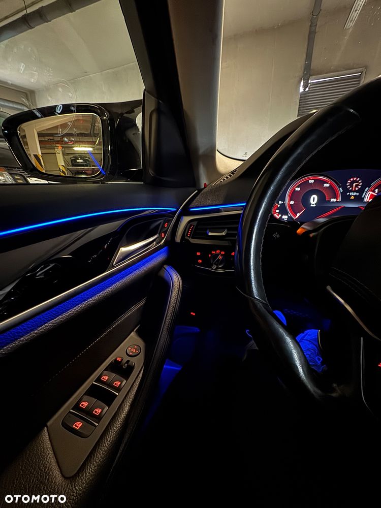 BMW Seria 5 530i Sport Line sport - 18
