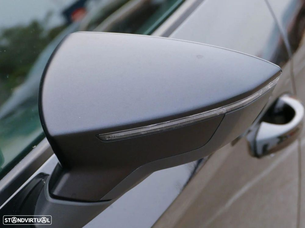 SEAT Leon 2.0 TSI Cupra DSG S/S - 9
