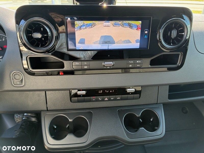 Mercedes-Benz SPRINTER 317 CDI Furgon PRO L3H2 - 12