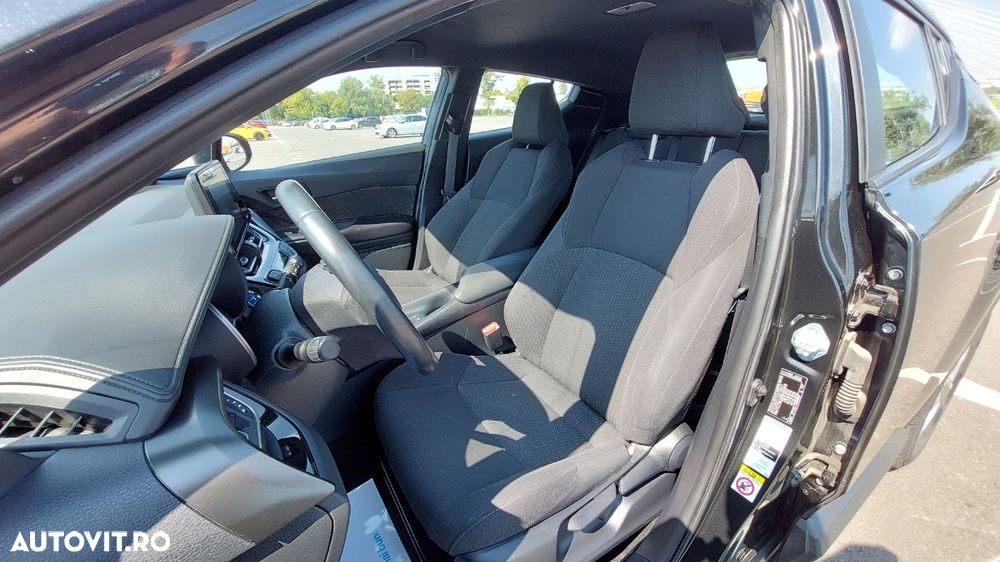 Toyota C-HR 1.8 HSD 122 CP 4x2 CVT Core - 11