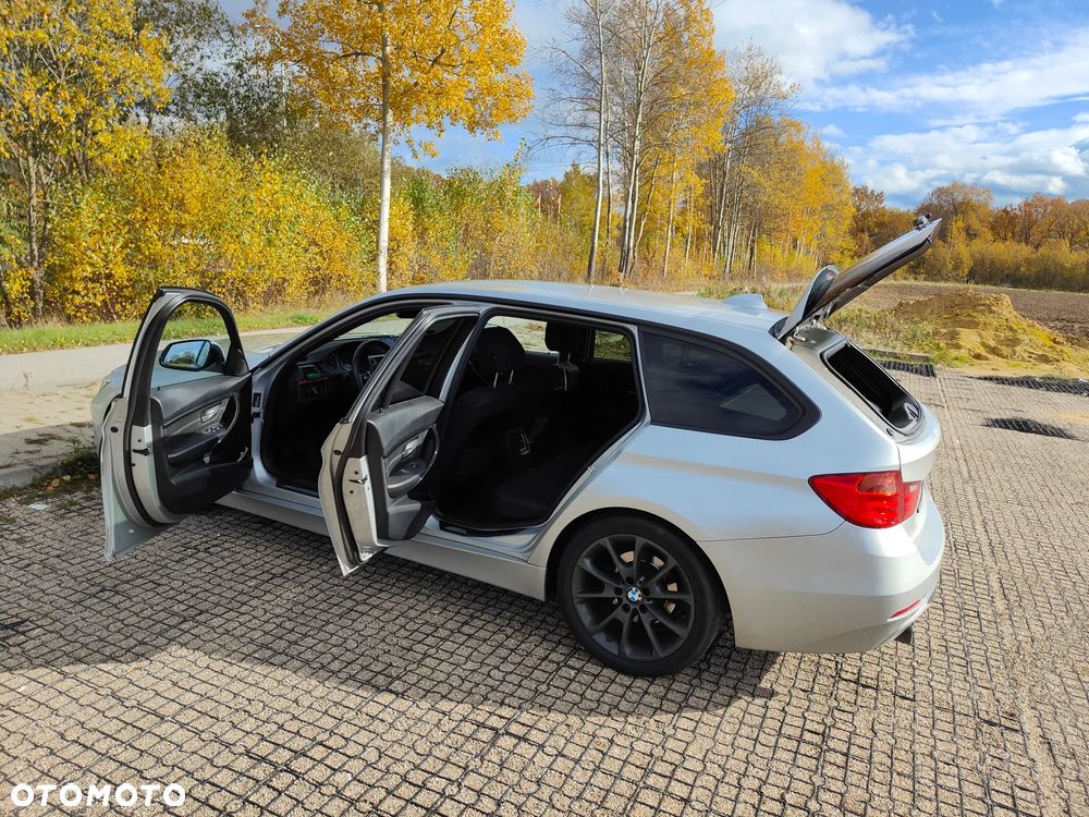 BMW Seria 3 320d DPF Edition Sport - 12