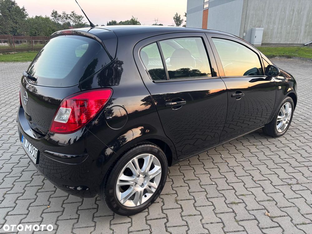 Opel Corsa 1.2 16V - 10