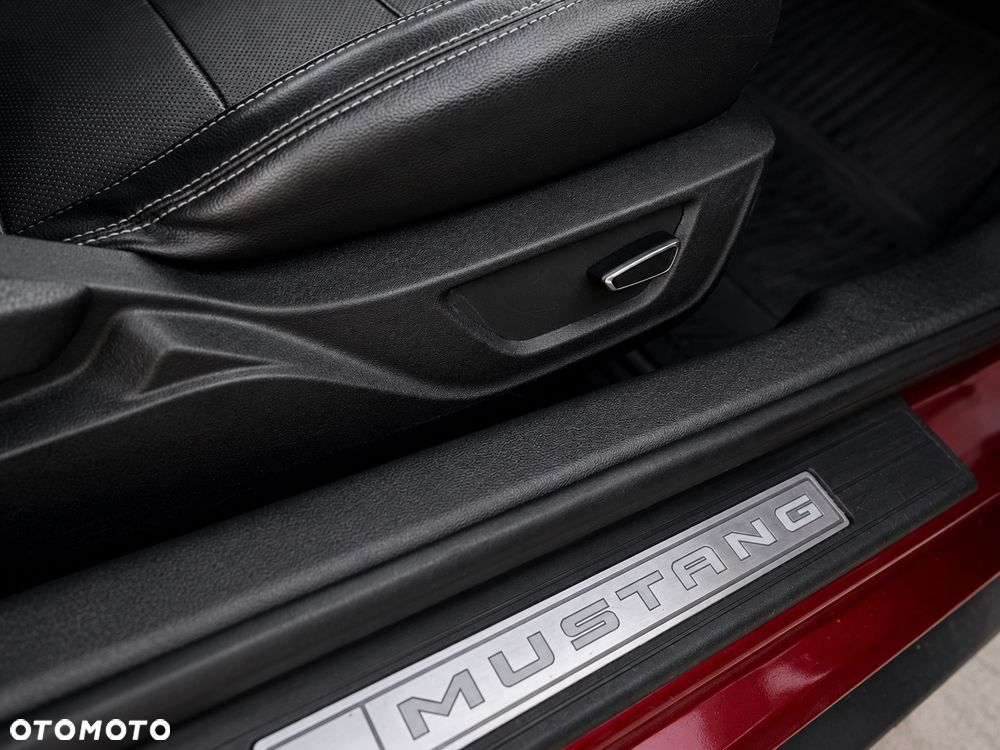 Ford Mustang - 29