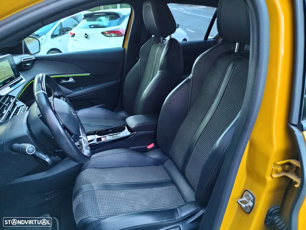 Peugeot e-208 GT - 16