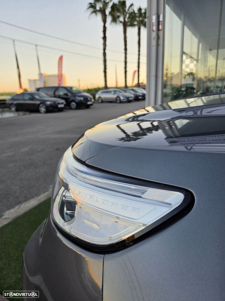 Ford Explorer - 8