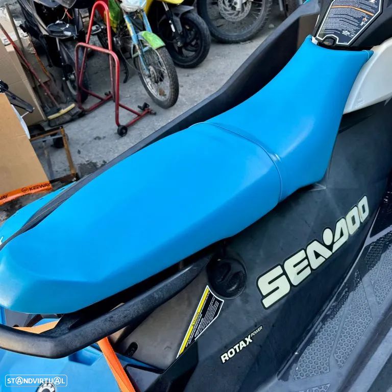 Sea-Doo Spark Trixx - 13