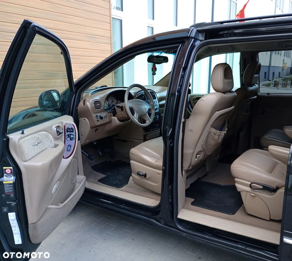 Chrysler Grand Voyager 3.3 Limited - 25