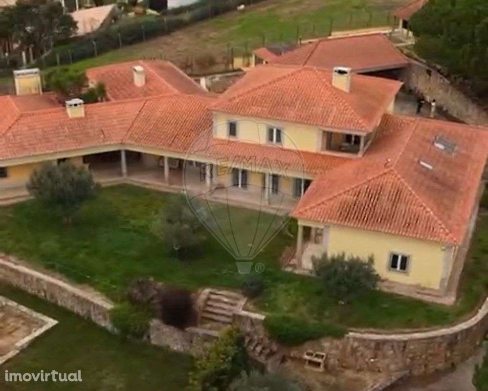 Moradia T4 para venda - Grande imagem: 2/18