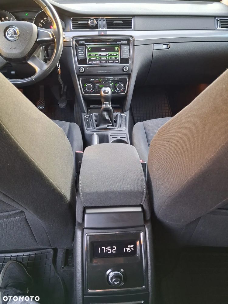 Skoda Superb 1.6 TDI Active - 15
