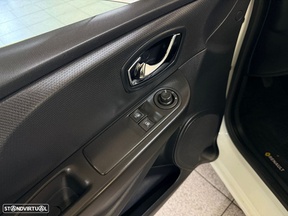 Renault Clio 1.5 dCi Dynamique Sport Edtion - 16