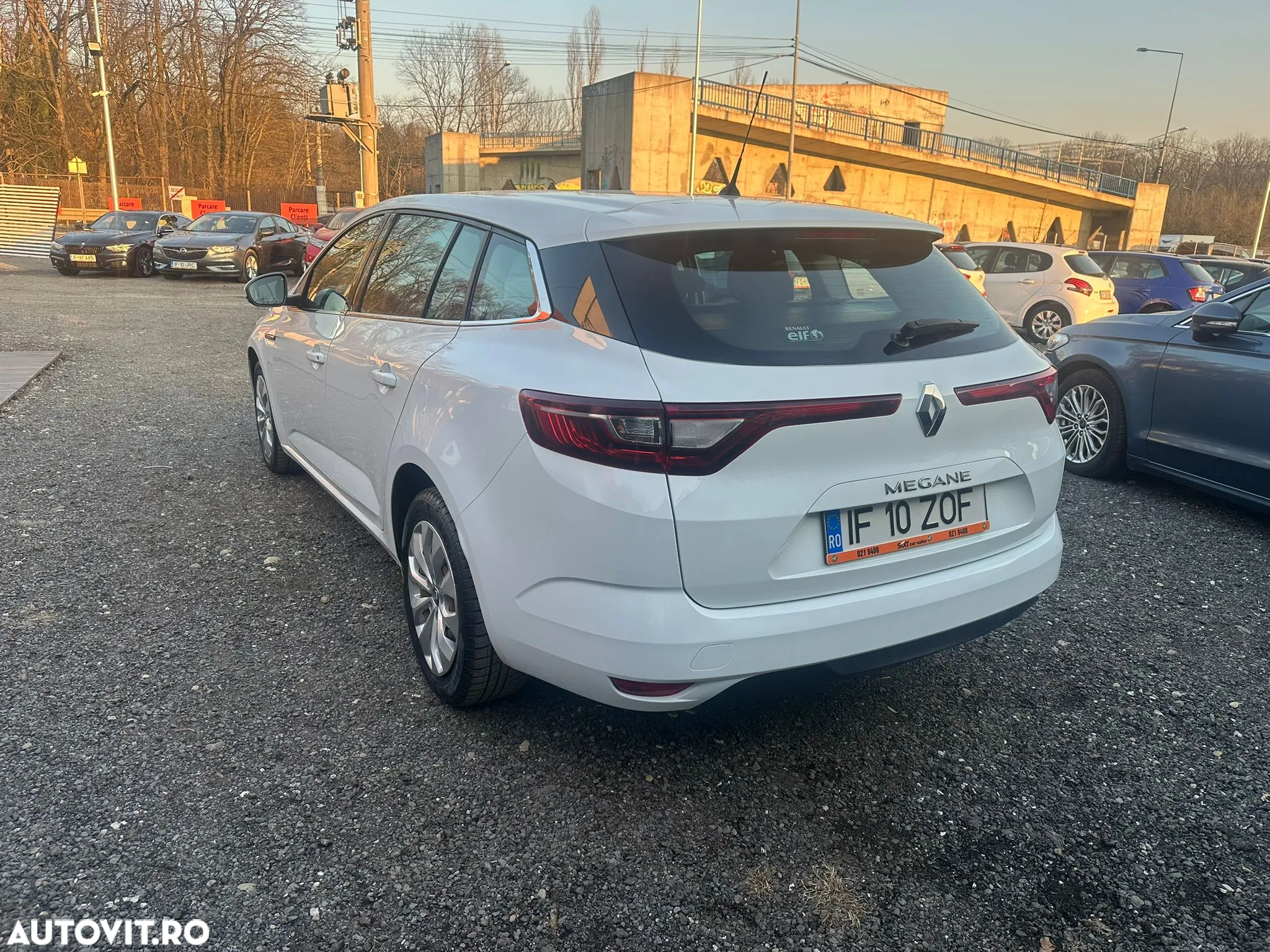 Renault Megane Estate TCe GPF Life - 4