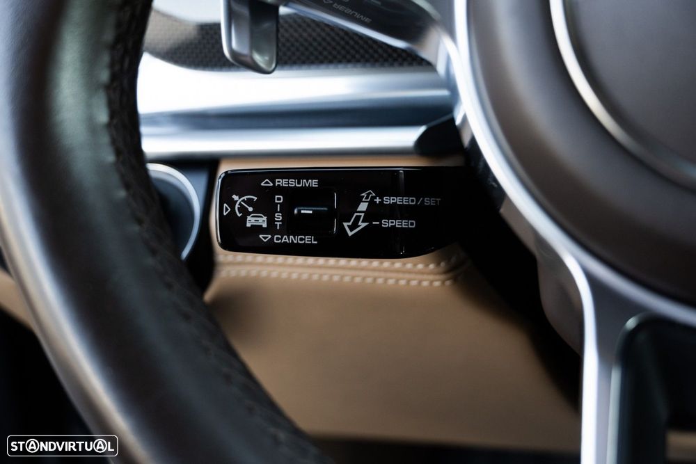 Porsche Panamera 4 S - 29