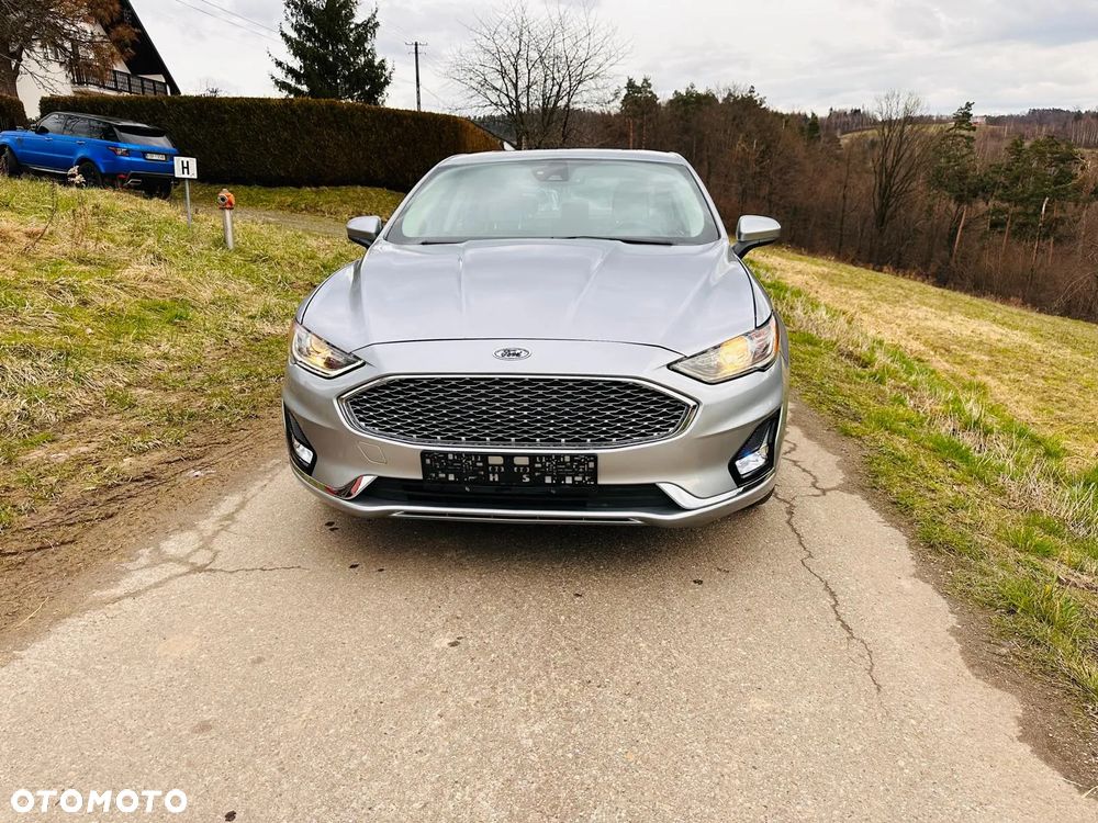 Ford Fusion - 2