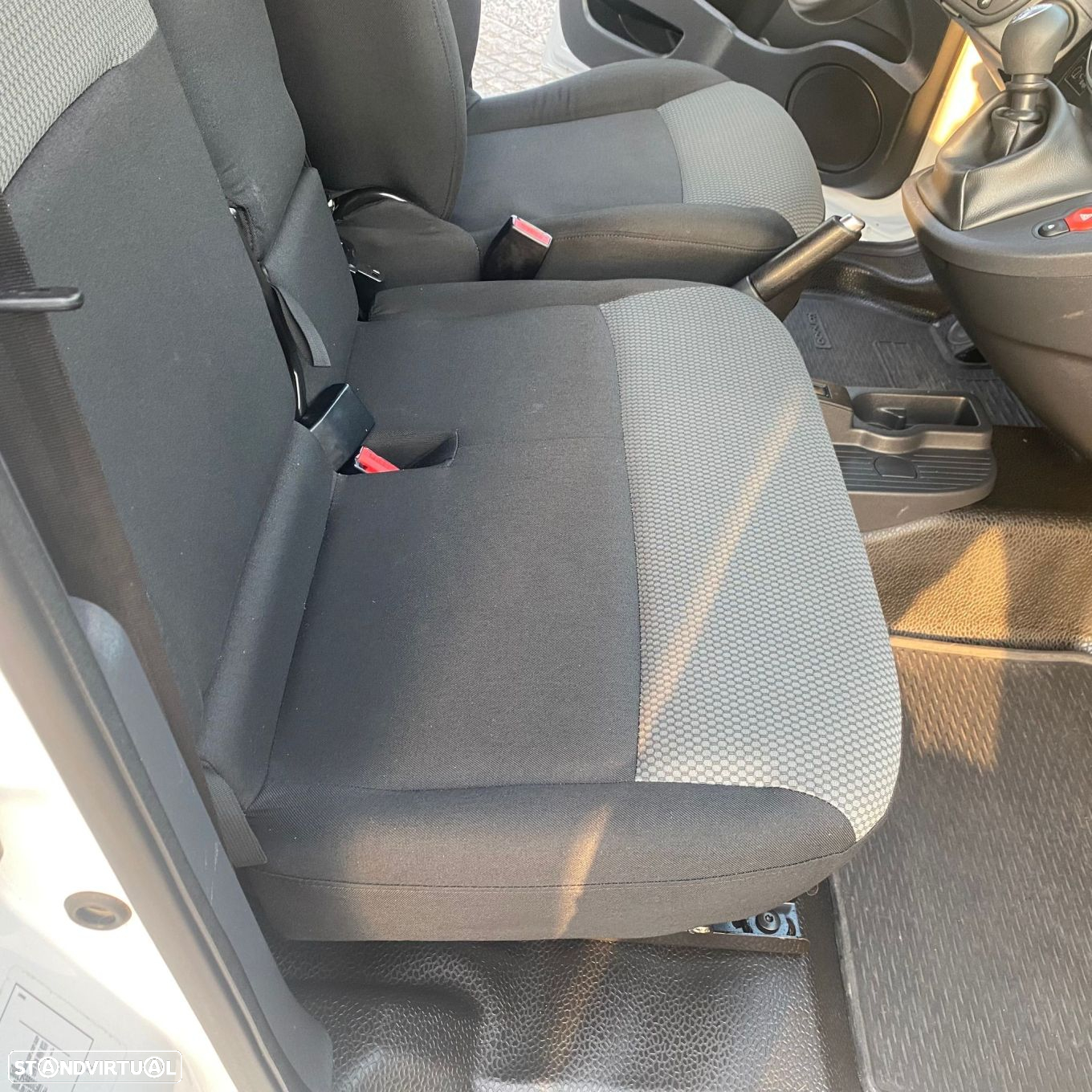 Renault Kangoo 1.5 DCI GPS 3 LUG CX. 6 - 34