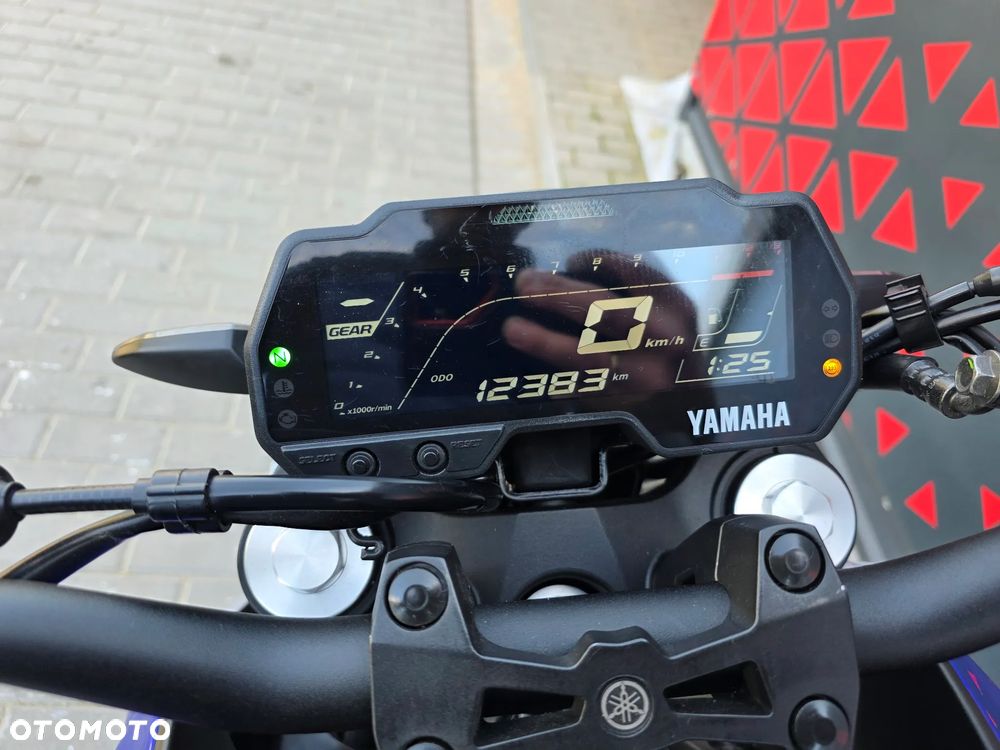 Yamaha MT - 17