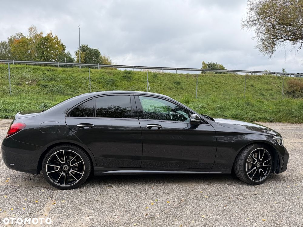 Mercedes-Benz Klasa C 400 4-Matic 9G-TRONIC - 6