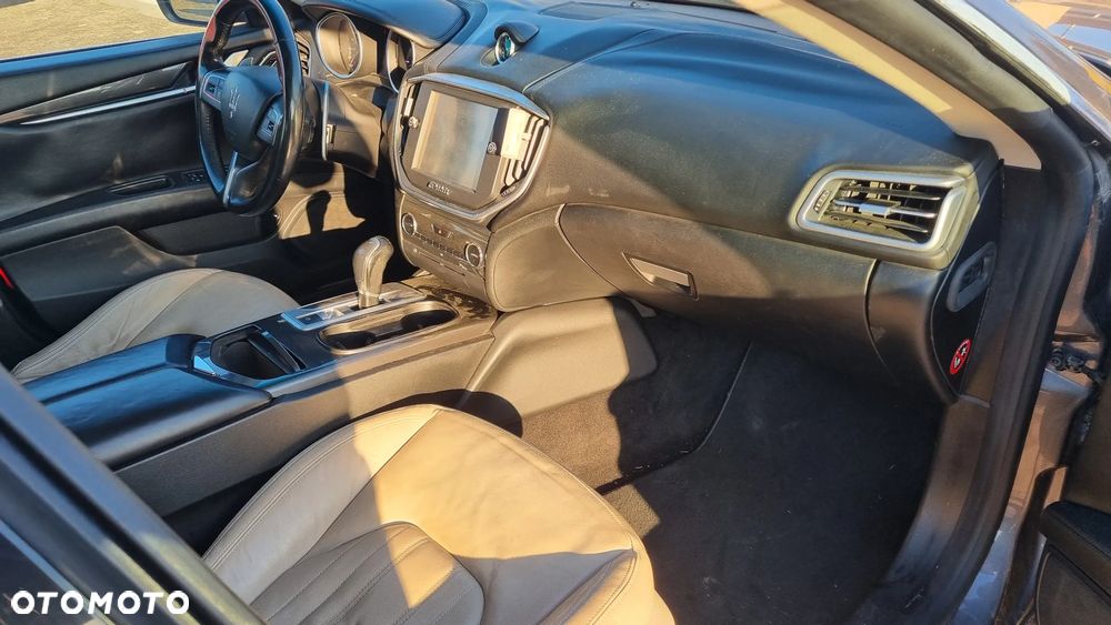 Maserati Ghibli - 20