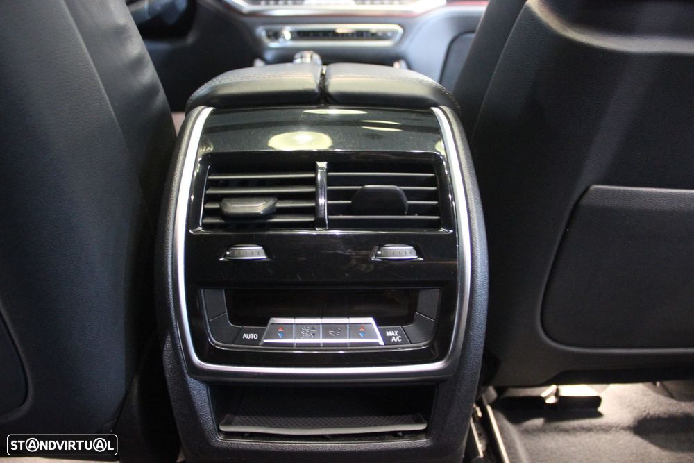 BMW X6 30 d xDrive Pack M - 24