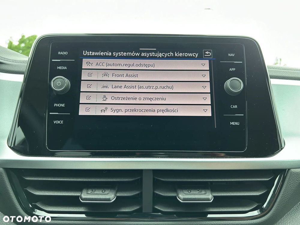 Volkswagen T-Roc 1.5 TSI Life Plus DSG - 34
