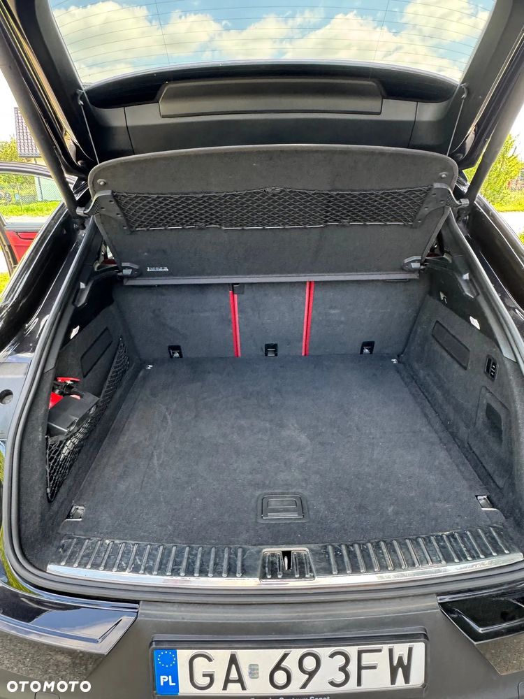 Porsche Cayenne - 6