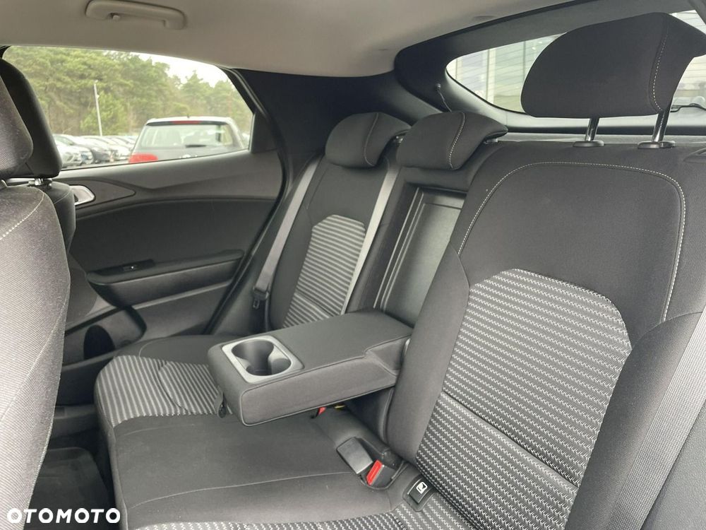 Kia XCeed - 16