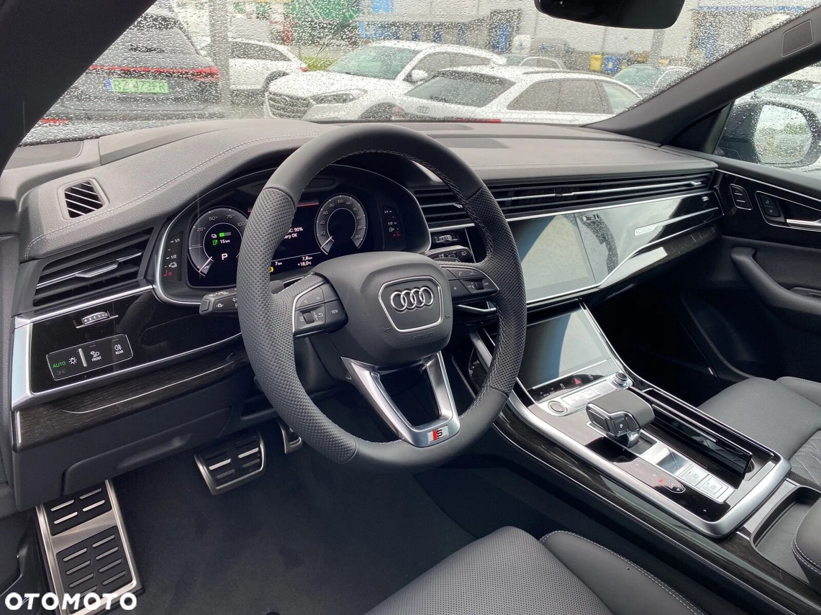 Audi Q8 - 10