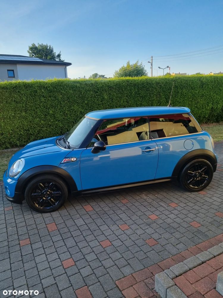 MINI ONE Standard - 7