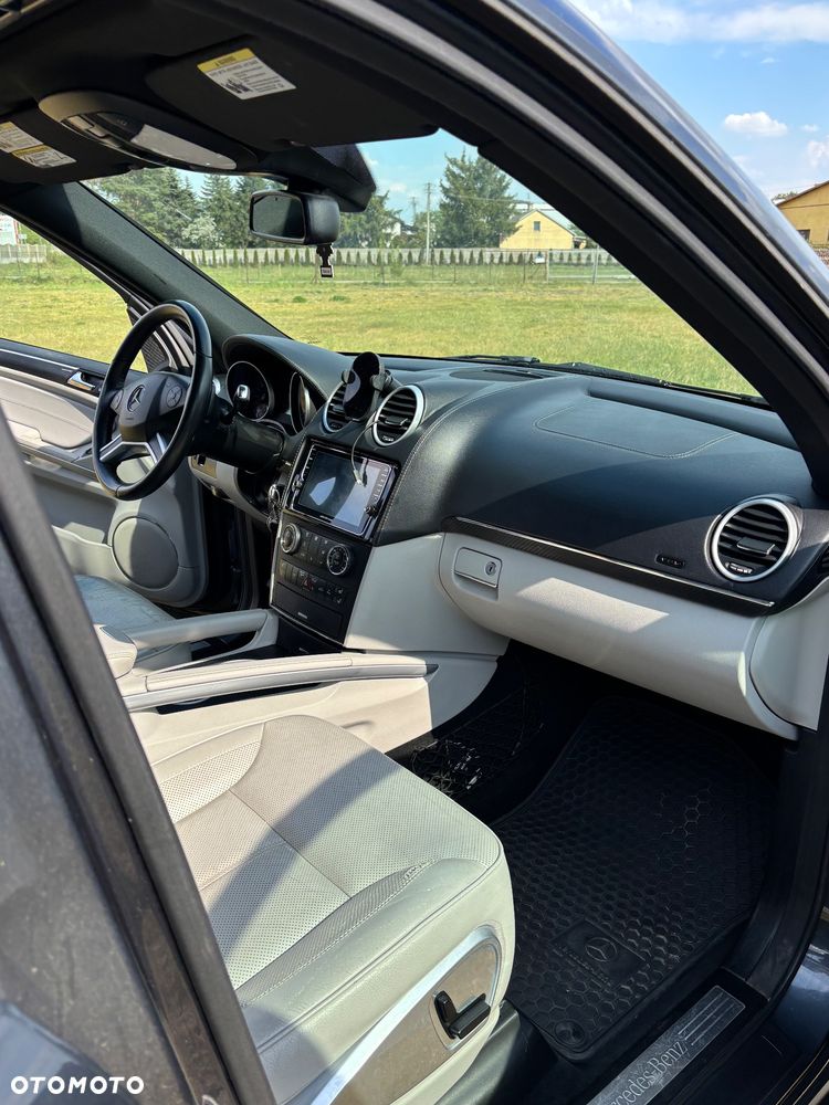 Mercedes-Benz GL 350 BlueTEC - 10