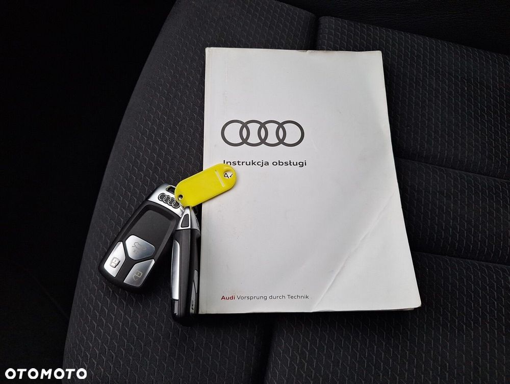 Audi A4 Limousine - 33